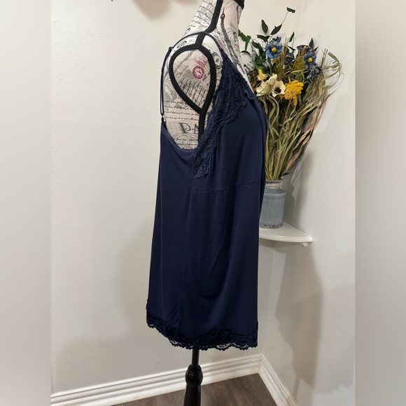 Lane Bryant dark Blue Lace Trim camisole size 18/20 - Picture 2 of 7